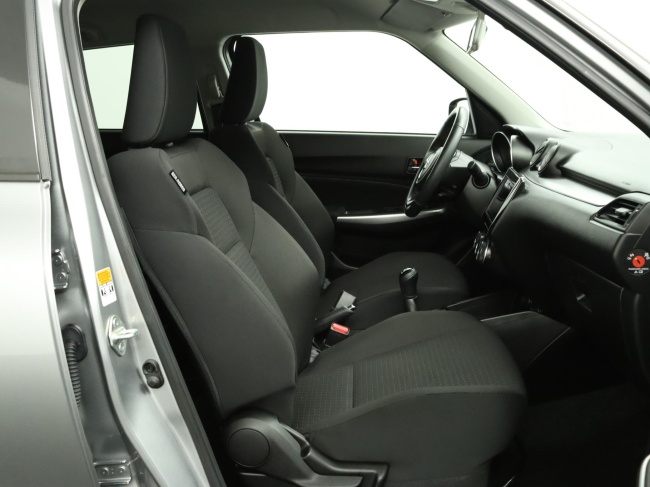 Suzuki Swift - 1.2 Style Smart Hybrid