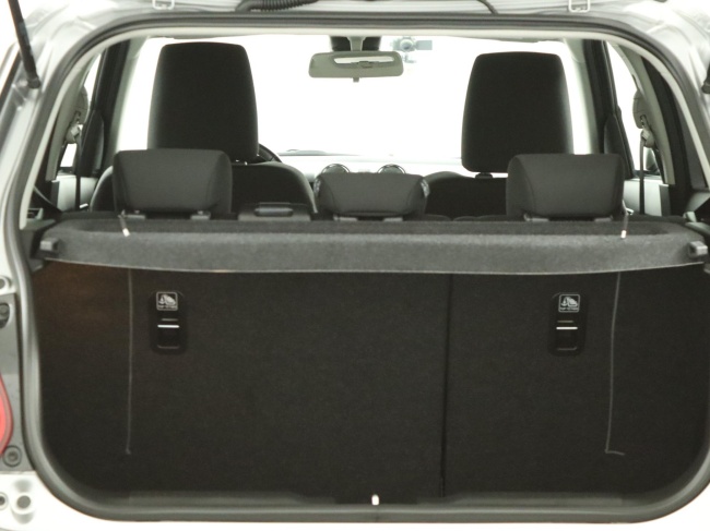 Suzuki Swift - 1.2 Style Smart Hybrid