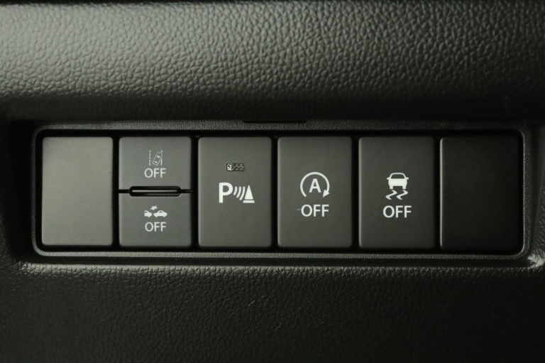 Suzuki Swift - 1.2 Style Smart Hybrid 29