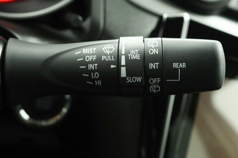 Suzuki Swift - 1.2 Style Smart Hybrid 31