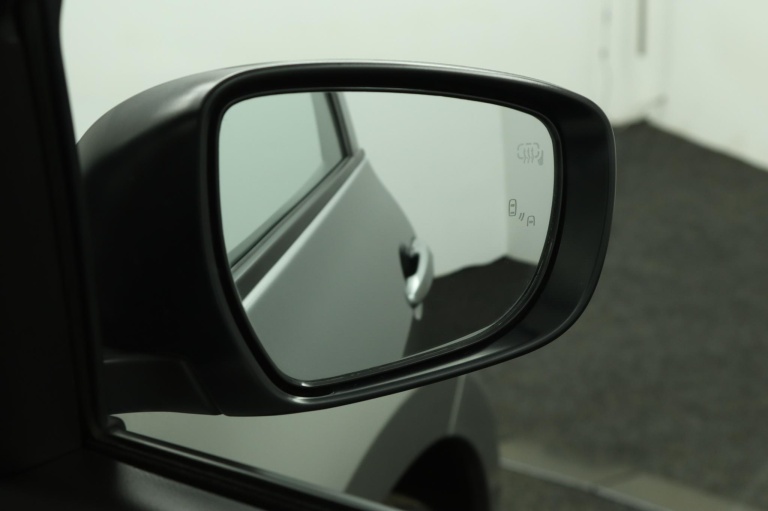 Suzuki Swift - 1.2 Style Smart Hybrid 41