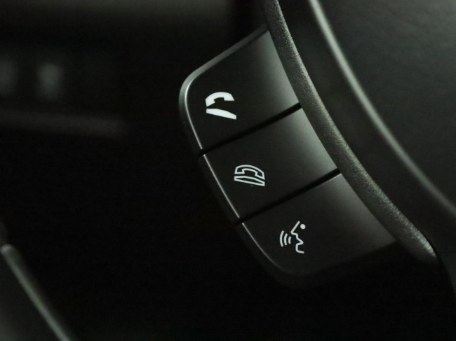 Suzuki Swift - 1.2 Style Smart Hybrid