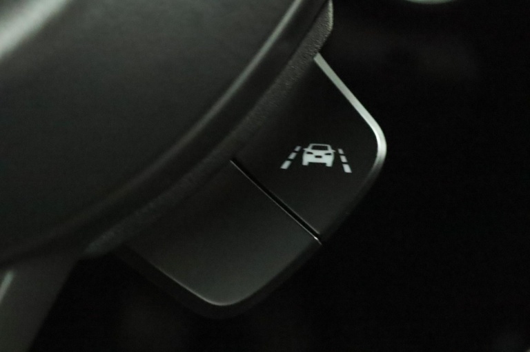 Suzuki Swift - 1.2 Style Smart Hybrid 44