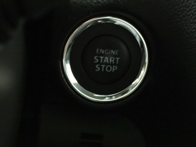 Suzuki Swift - 1.2 Style Smart Hybrid