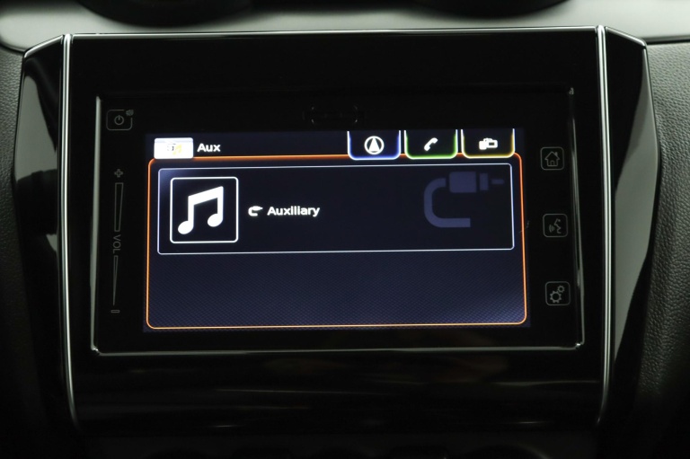 Suzuki Swift - 1.2 Style Smart Hybrid 57