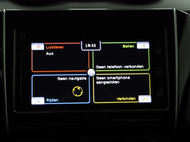 Suzuki Swift - 1.2 Style Smart Hybrid