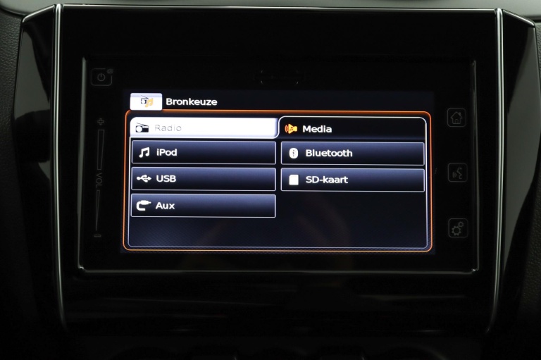 Suzuki Swift - 1.2 Style Smart Hybrid 61