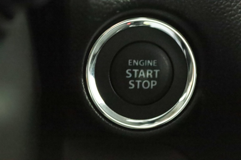 Suzuki Swift - 1.2 Style Smart Hybrid 64