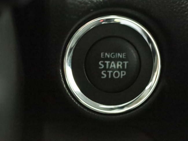 Suzuki Swift - 1.2 Style Smart Hybrid