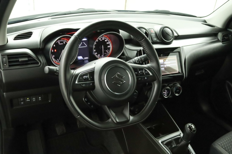 Suzuki Swift - 1.2 Style Smart Hybrid 66