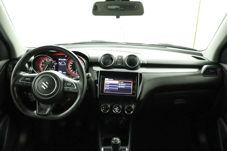 Suzuki Swift - 1.2 Style Smart Hybrid 67