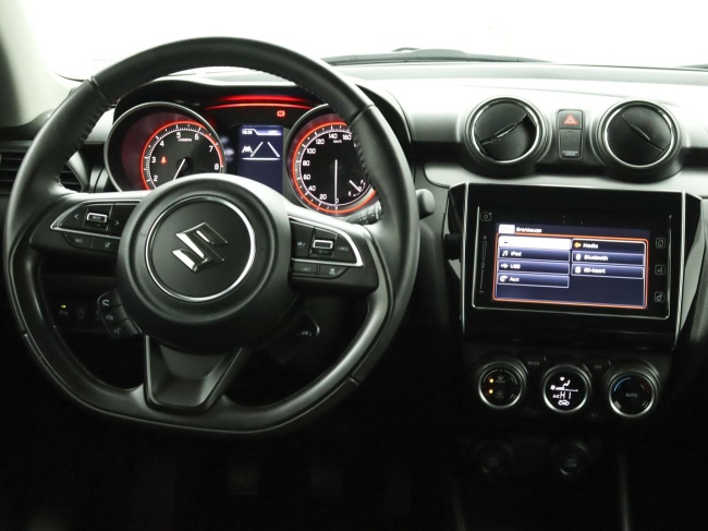 Suzuki Swift - 1.2 Style Smart Hybrid