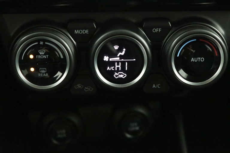 Suzuki Swift - 1.2 Style Smart Hybrid 7