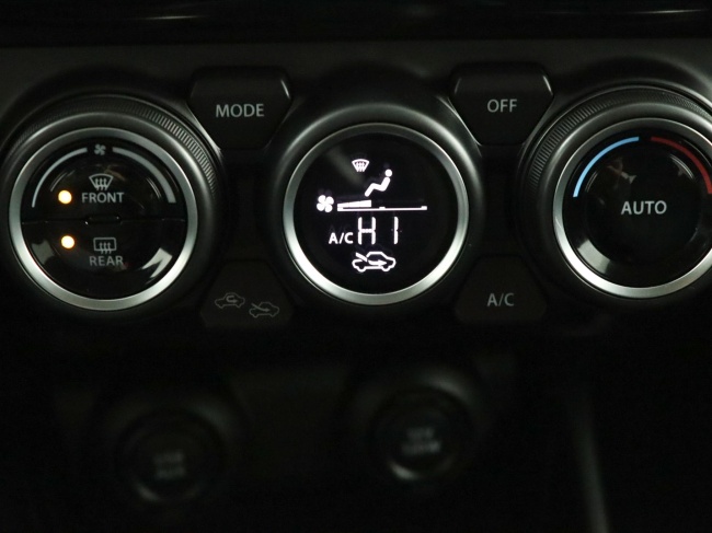 Suzuki Swift - 1.2 Style Smart Hybrid