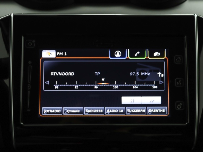 Suzuki Swift - 1.2 Style Smart Hybrid