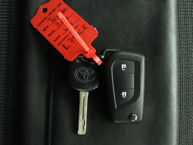 Toyota Aygo - 1.0 VVT-i x-joy cabrio