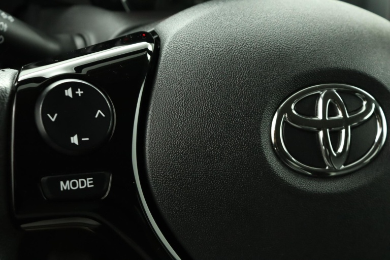 Toyota Aygo - 1.0 VVT-i x-joy cabrio 19