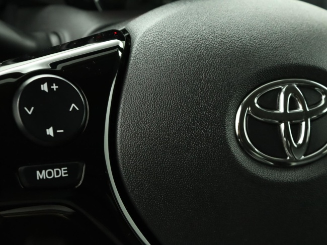 Toyota Aygo - 1.0 VVT-i x-joy cabrio