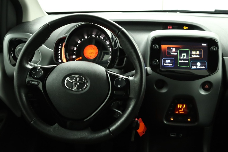 Toyota Aygo - 1.0 VVT-i x-joy cabrio 61