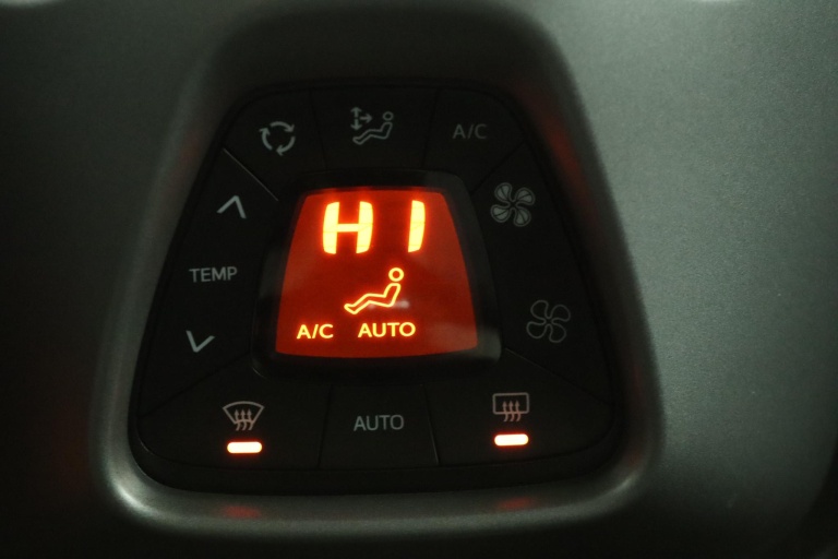 Toyota Aygo - 1.0 VVT-i x-joy cabrio 7