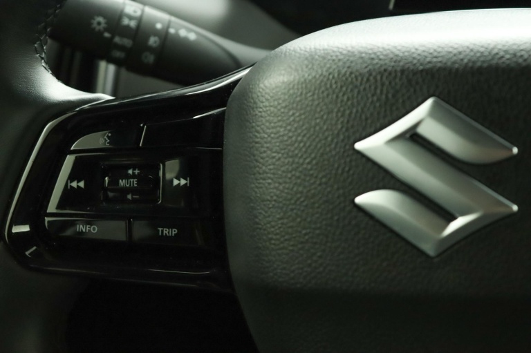 Suzuki e VITARA - Style 61 kWh 19