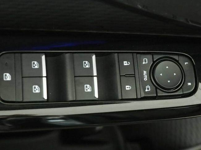 Suzuki e VITARA - Style 61 kWh