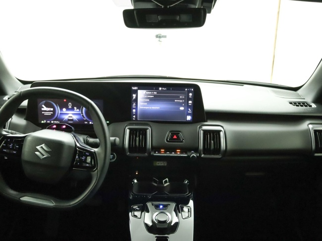 Suzuki e VITARA - Style 61 kWh