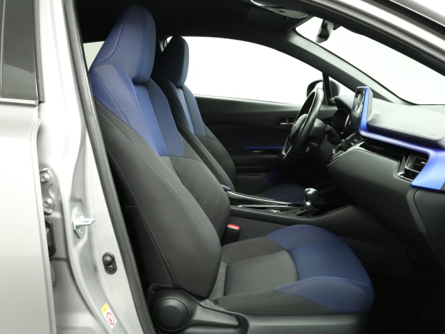 Toyota C-HR - 1.8 Hybrid Bi-Tone