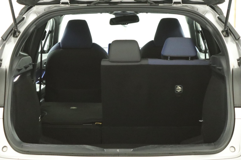 Toyota C-HR - 1.8 Hybrid Bi-Tone 25