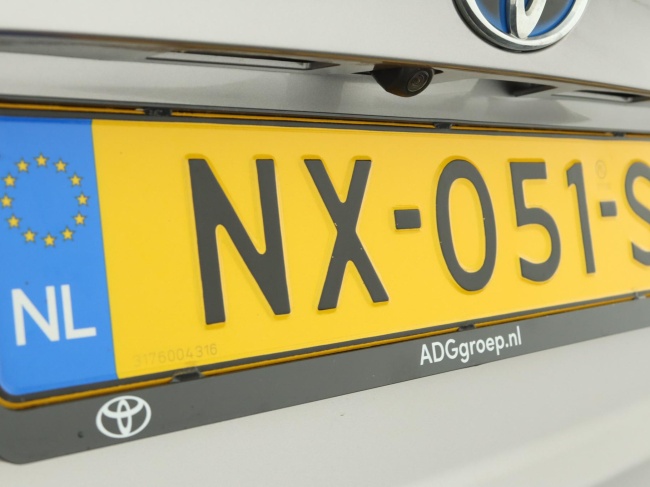 Toyota C-HR - 1.8 Hybrid Bi-Tone