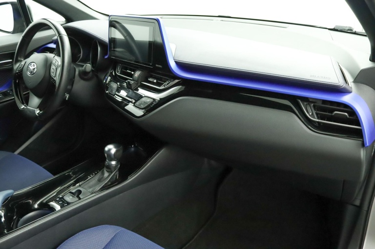 Toyota C-HR - 1.8 Hybrid Bi-Tone 43