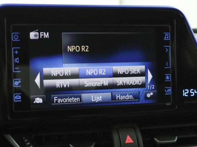 Toyota C-HR - 1.8 Hybrid Bi-Tone