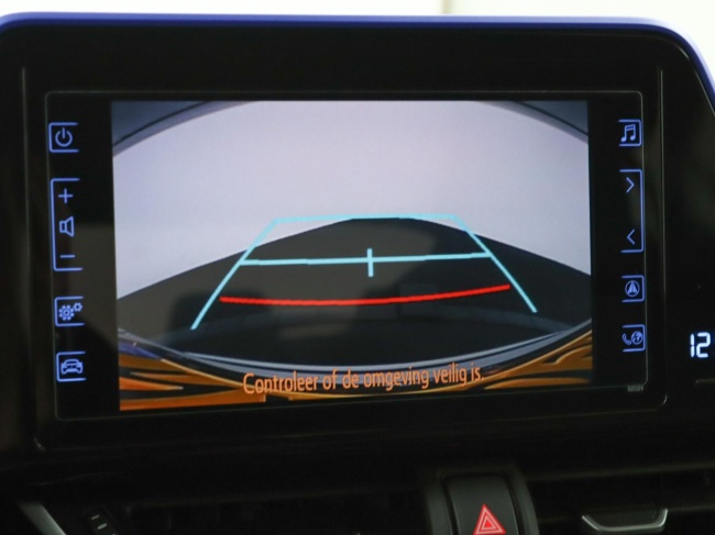 Toyota C-HR - 1.8 Hybrid Bi-Tone