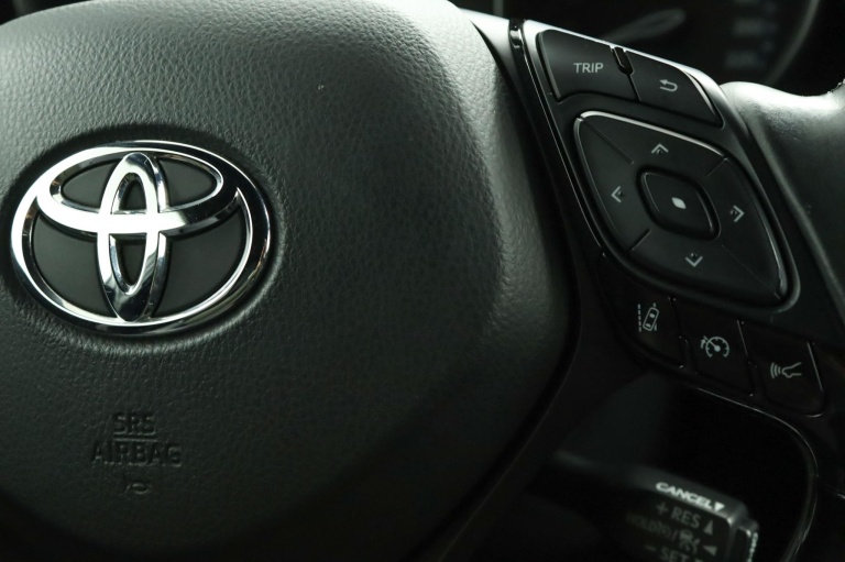 Toyota C-HR - 1.8 Hybrid Executive Ultimate 21