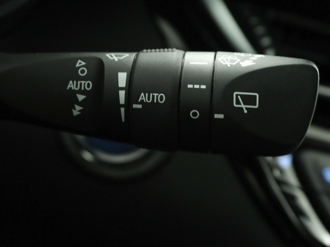 Toyota C-HR - 1.8 Hybrid Executive Ultimate