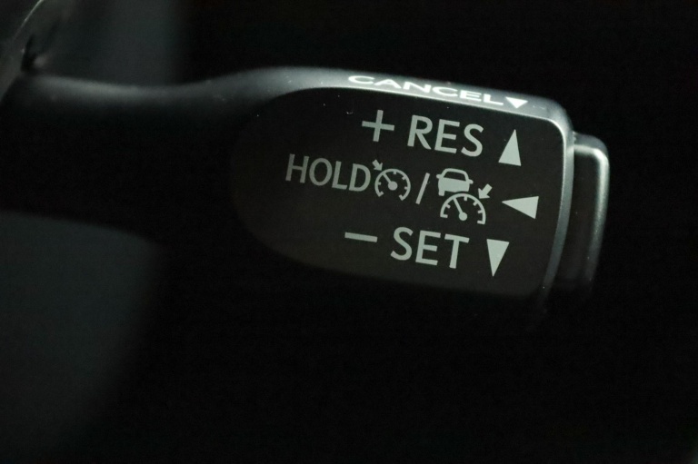 Toyota C-HR - 1.8 Hybrid Executive Ultimate 45