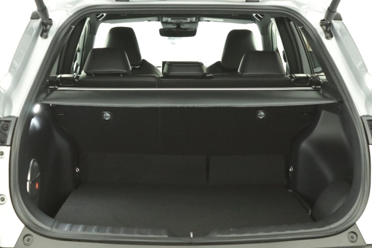 Toyota Corolla Cross - 2.0 High Power Hybrid Launch Edition 24