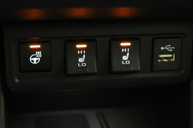 Toyota Corolla Cross - 2.0 High Power Hybrid Launch Edition 64