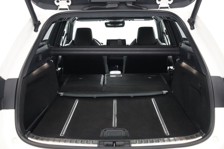 Toyota Corolla Touring Sports - 2.0 Hybrid Executive 27