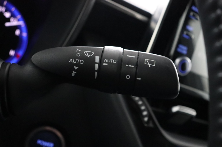 Toyota Corolla Touring Sports - 2.0 Hybrid Executive 33