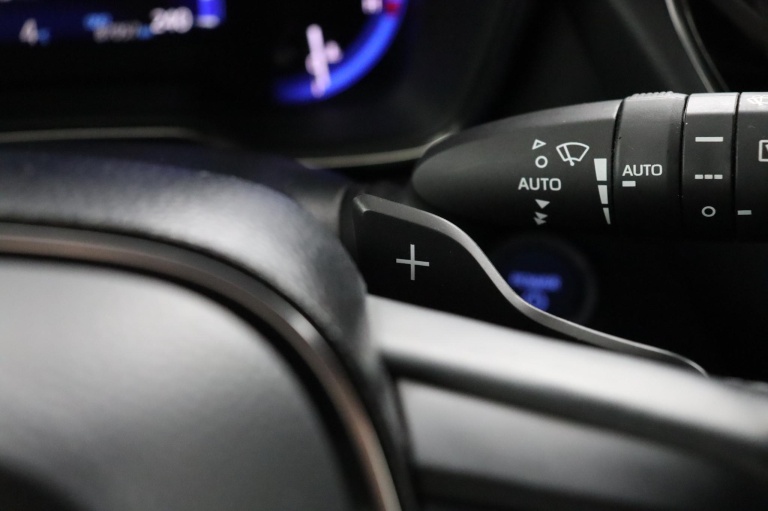 Toyota Corolla Touring Sports - 2.0 Hybrid Executive 53