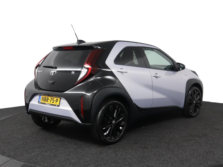 Toyota Aygo X - 1.0 VVT-i MT JBL 2