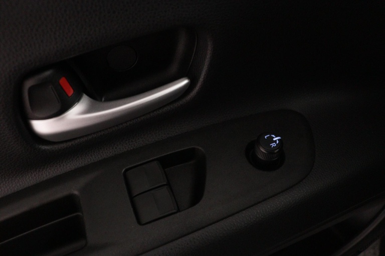 Toyota Aygo X - 1.0 VVT-i MT JBL 28