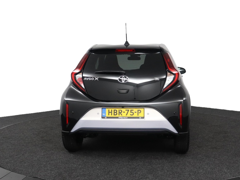 Toyota Aygo X - 1.0 VVT-i MT JBL 39