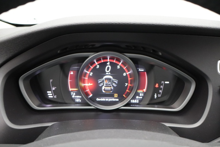 Volvo V40 Cross Country - 1.5 T3 Polar+ Luxury 10