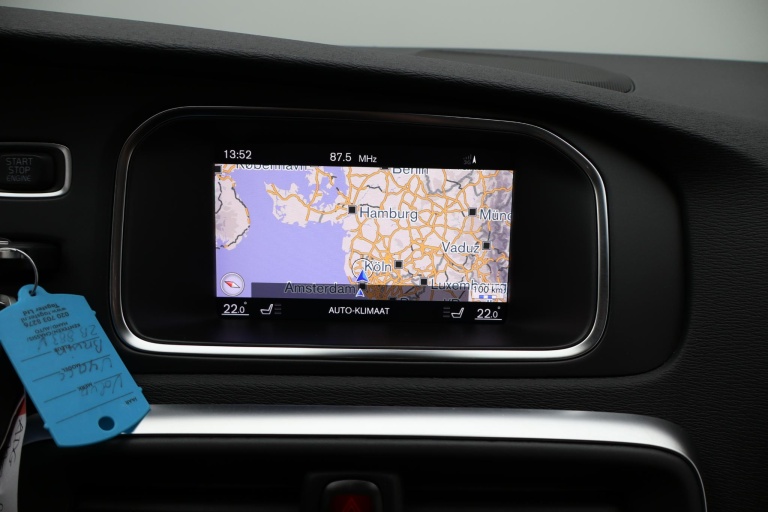 Volvo V40 Cross Country - 1.5 T3 Polar+ Luxury 17