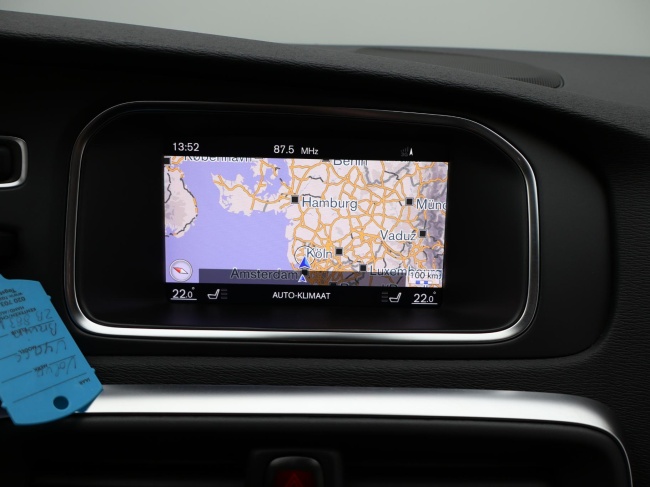 Volvo V40 Cross Country - 1.5 T3 Polar+ Luxury