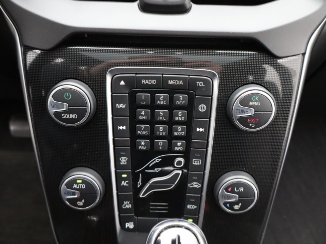 Volvo V40 Cross Country - 1.5 T3 Polar+ Luxury