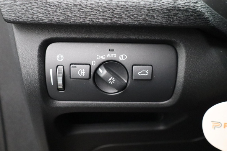 Volvo V40 Cross Country - 1.5 T3 Polar+ Luxury 23