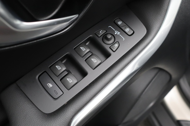 Volvo V40 Cross Country - 1.5 T3 Polar+ Luxury 26